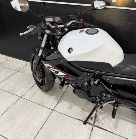 YAMAHA XJ6 600 N, Foto 10