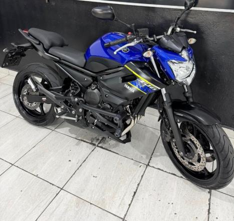 YAMAHA XJ6 600 SP, Foto 2