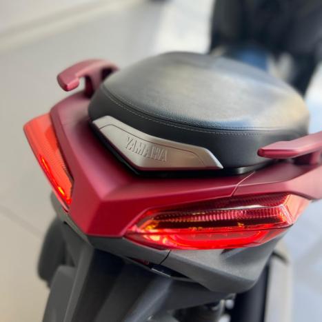 YAMAHA XMax 250 , Foto 8