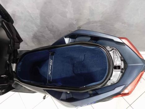 YAMAHA XMax 250 , Foto 5