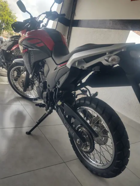 YAMAHA XTZ 250 LANDER, Foto 6