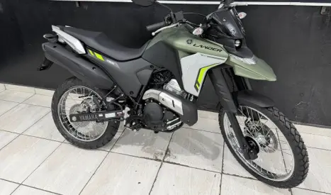 YAMAHA XTZ 250 LANDER, Foto 2