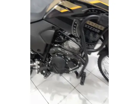 YAMAHA XTZ 250 LANDER, Foto 4
