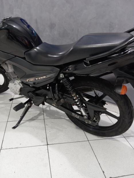YAMAHA YBR 125 FACTOR  E, Foto 4