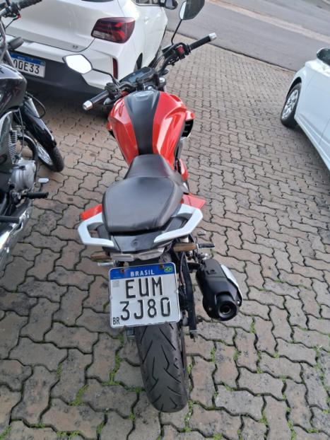 YAMAHA YS Fazer 250 , Foto 4