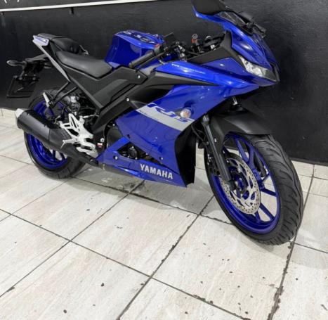 YAMAHA YZF R15 150 ABS, Foto 3