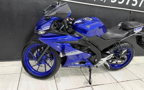 YAMAHA YZF R15 150 ABS, Foto 6