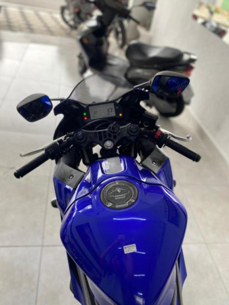 YAMAHA YZF R3 320 ABS, Foto 4