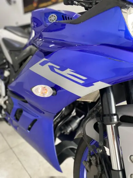 YAMAHA YZF R3 320 ABS, Foto 7