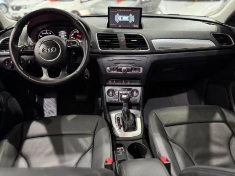 AUDI Q3 2.0 4P TFSI AMBIENTE QUATTRO S-TRONIC AUTOMTICO, Foto 4