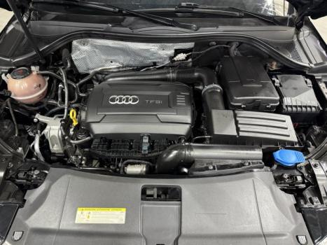 AUDI Q3 2.0 4P TFSI AMBIENTE QUATTRO S-TRONIC AUTOMTICO, Foto 15