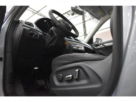AUDI Q3 2.0 4P TFSI AMBIENTE QUATTRO S-TRONIC AUTOMTICO, Foto 6