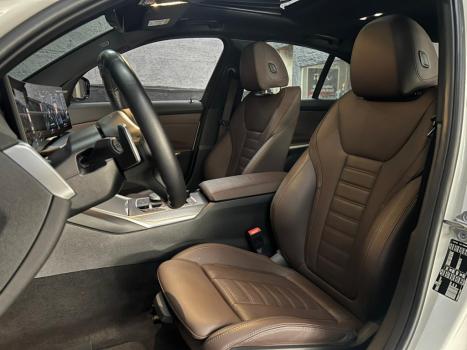 BMW 320I , Foto 15