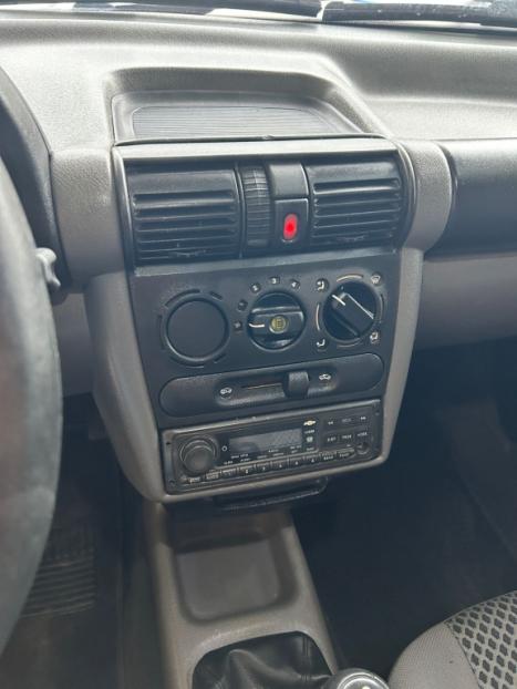CHEVROLET Classic Sedan 1.0 4P, Foto 4