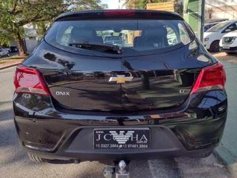 CHEVROLET Onix Hatch 1.0 4P FLEX LT, Foto 3