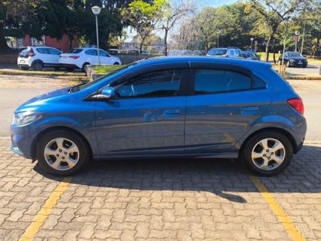 CHEVROLET Onix Hatch 1.4 4P FLEX LT, Foto 2