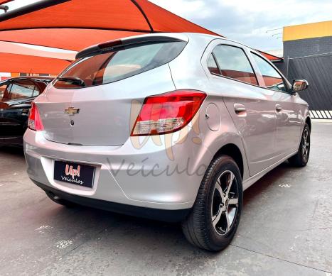 CHEVROLET Onix Hatch 1.0 4P FLEX LT, Foto 3