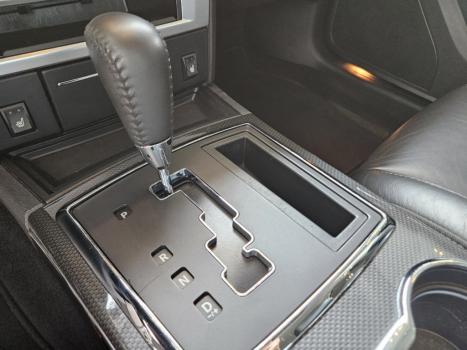 CHRYSLER 300 C 6.1 V8 16V 4P SRT8 HEMI AUTOMTICO, Foto 15