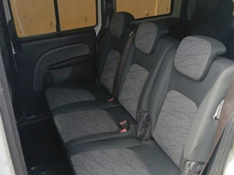 FIAT Doblo 1.8 16V 4P FLEX ESSENCE 7 LUGARES, Foto 8