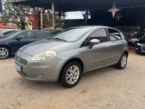 FIAT Punto 1.8 4P HLX FLEX, Foto 1