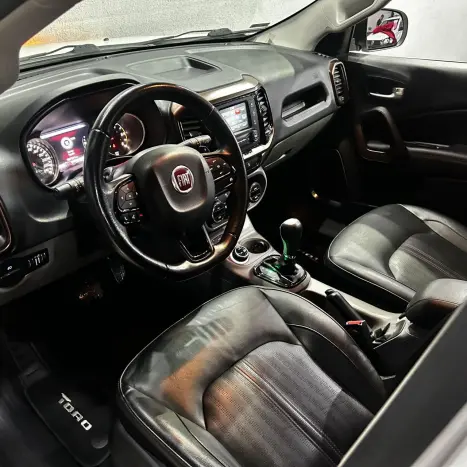 FIAT Toro 2.0 16V 4P VOLCANO 4WD TURBO DIESEL AUTOMTICO, Foto 8