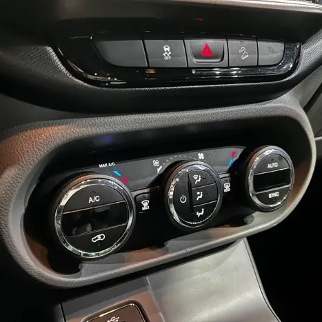 FIAT Toro 2.0 16V 4P VOLCANO 4WD TURBO DIESEL AUTOMTICO, Foto 13