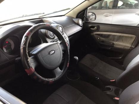 FORD Fiesta Hatch 1.0 4P FLEX, Foto 3
