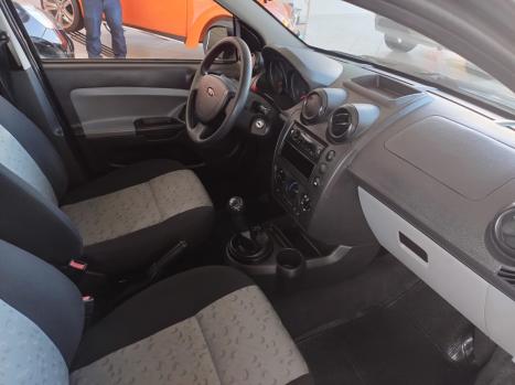FORD Fiesta Hatch 1.0, Foto 9