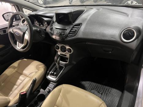 FORD Fiesta Hatch 1.6 4P FLEX TITANIUM POWERSHIFT AUTOMTICO, Foto 7