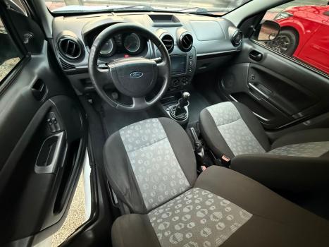FORD Fiesta Hatch 1.6 4P FLEX, Foto 9