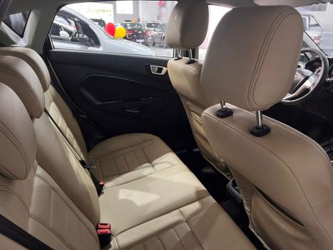 FORD Fiesta Hatch , Foto 6