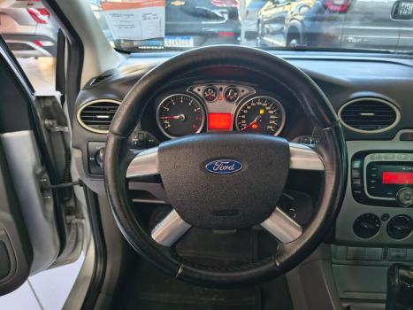 FORD Focus Sedan 2.0 16V 4P GLX AUTOMTICO, Foto 20