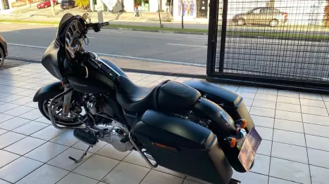 HARLEY DAVIDSON Street Glide FLHX 1800, Foto 9