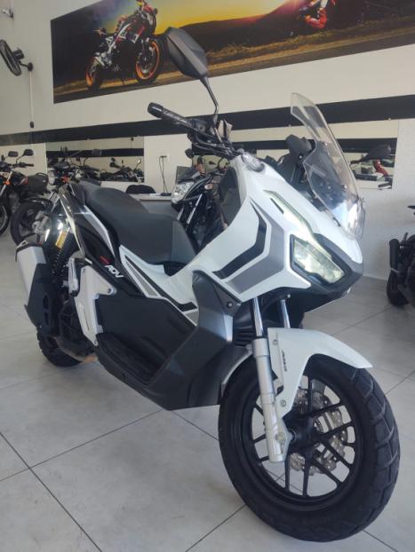 HONDA ADV 150 , Foto 7