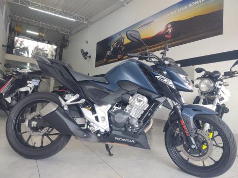 HONDA CB 300 F Twister FLEX ABS, Foto 4