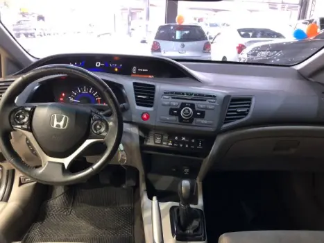 HONDA Civic 1.8 16V 4P FLEX LXS, Foto 3