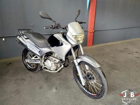 HONDA NX Falcon 400, Foto 2