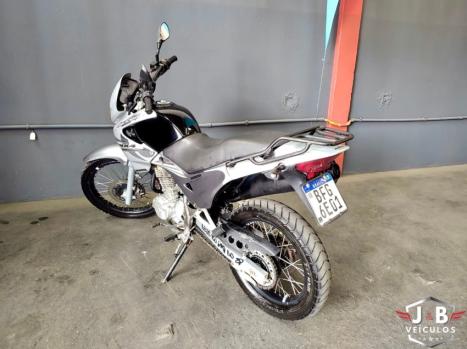 HONDA NX Falcon 400, Foto 3