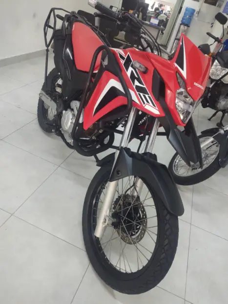 HONDA XRE 300 ABS, Foto 2