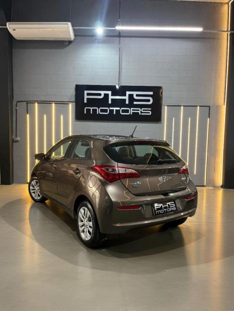 HYUNDAI HB 20 Hatch 1.6 16V 4P FLEX COMFORT PLUS AUTOMTICO, Foto 3