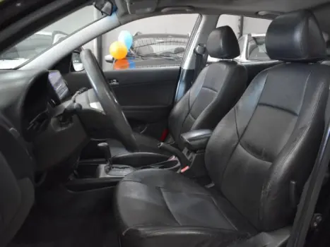 HYUNDAI I30 2.0 16V 4P AUTOMTICO, Foto 6
