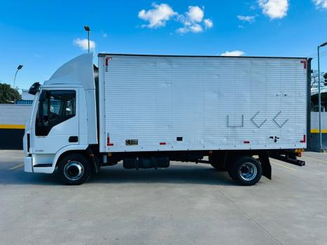 IVECO Tector 170E 22 4X2, Foto 2