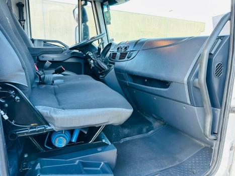 IVECO Tector 170E 22 4X2, Foto 9
