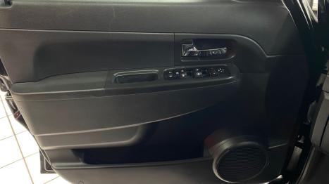 JEEP Cherokee 3.7 V6 12V 4P 4X4 SPORT  AUTOMTICO, Foto 15