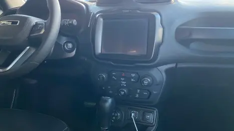 JEEP Renegade 1.3 16V 4P FLEX T270 S 4X4 TURBO AUTOMTICO, Foto 16