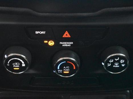 JEEP Renegade 1.8 16V 4P FLEX AUTOMTICO, Foto 14