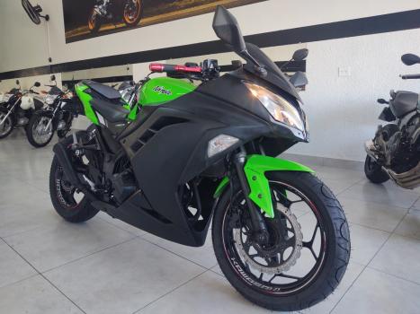 KAWASAKI Ninja 300 ABS, Foto 11