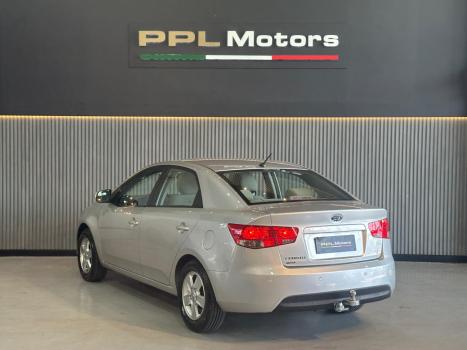 KIA Cerato Sedan 1.6 16V 4P E.283, Foto 5