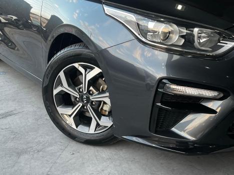 KIA Cerato Sedan , Foto 2