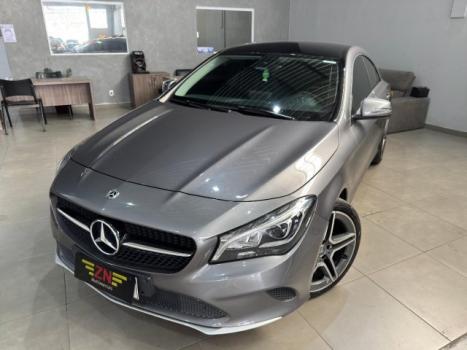MERCEDES-BENZ CLA 180 1.6 16V 4P CGI TURBO 7G-TRONIC DCT AUTOMTICO, Foto 2